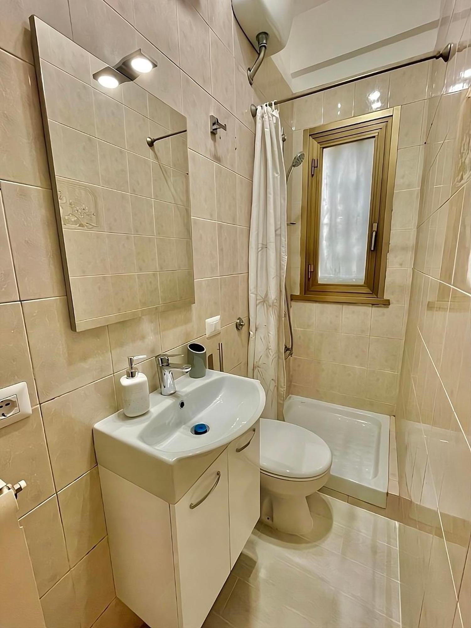 Grace'S Mirror Apartment Roma Ngoại thất bức ảnh